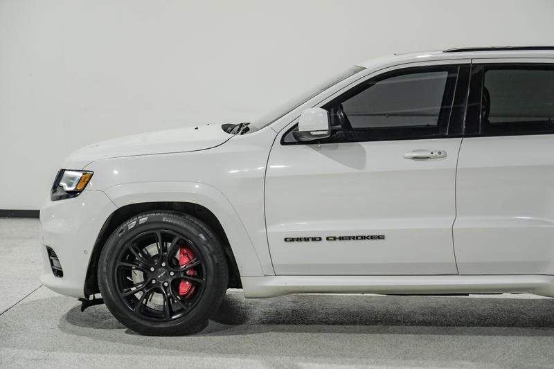 2017 Jeep Grand Cherokee SRT Sport Utility 4D 14