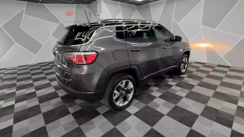 2018 Jeep Compass Limited Sport Utility 4D 14