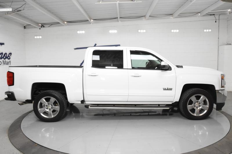 2017 Chevrolet Silverado 1500 Crew Cab LT Pickup 4D 5 3/4 ft 5