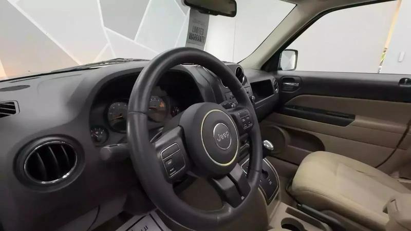 2014 Jeep Patriot Latitude Sport Utility 4D 37