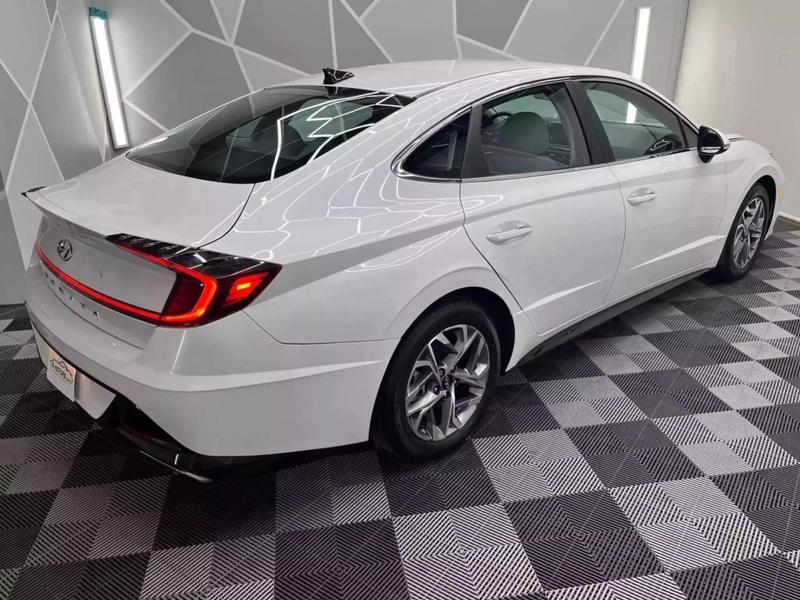 2020 Hyundai Sonata SEL Sedan 4D 32