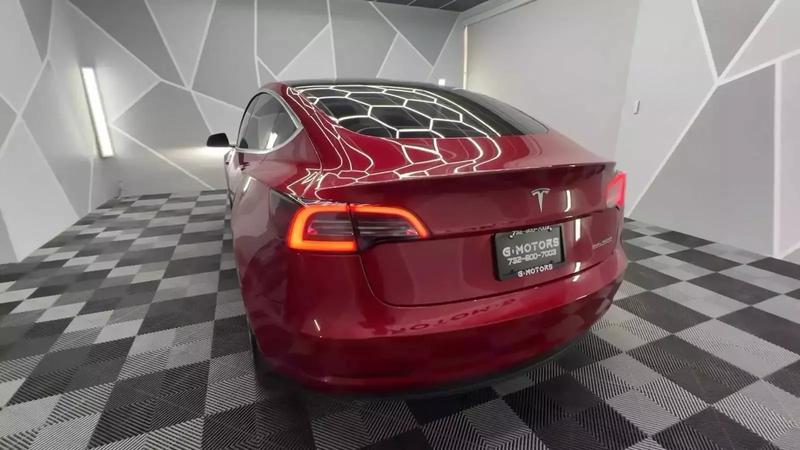 2019 Tesla Model 3 Long Range Sedan 4D 7