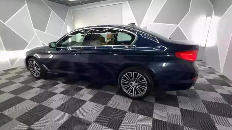 2020 BMW 5 Series 530i xDrive Sedan 4D 8