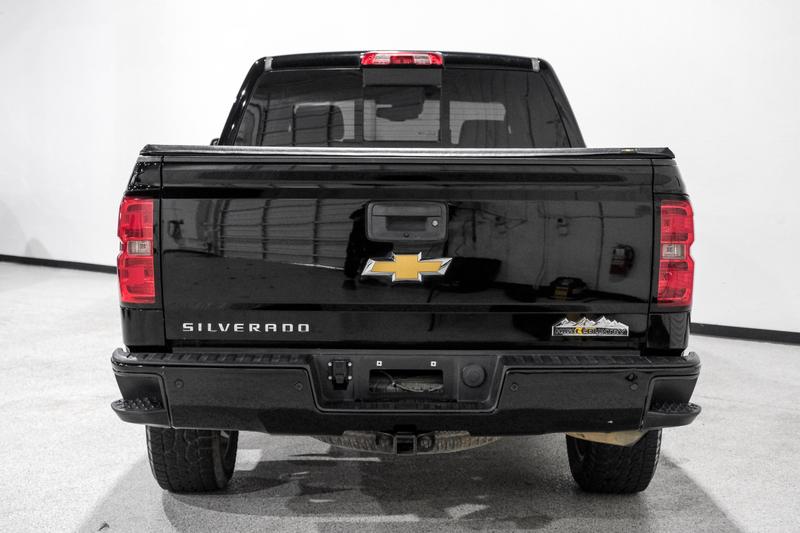 2015 Chevrolet Silverado 1500 Crew Cab High Country Pickup 4D 5 3/4 ft 7