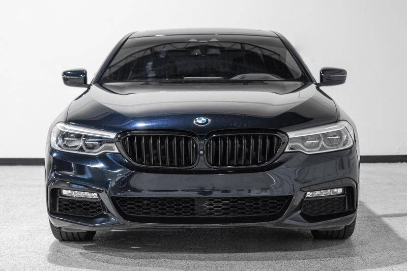 2017 BMW 5 Series 540i Sedan 4D 3