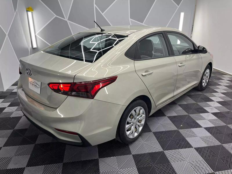 2020 Hyundai Accent SEL Sedan 4D 17