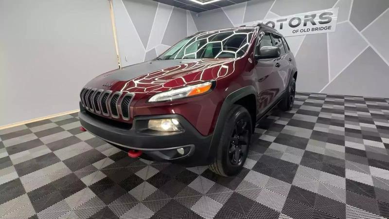 2018 Jeep Cherokee TrailHawk Sport Utility 4D 18