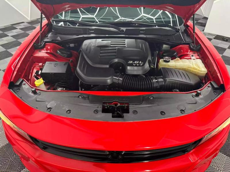 2020 Dodge Charger SXT Sedan 4D 41