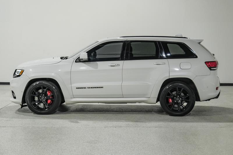 2017 Jeep Grand Cherokee SRT Sport Utility 4D 9