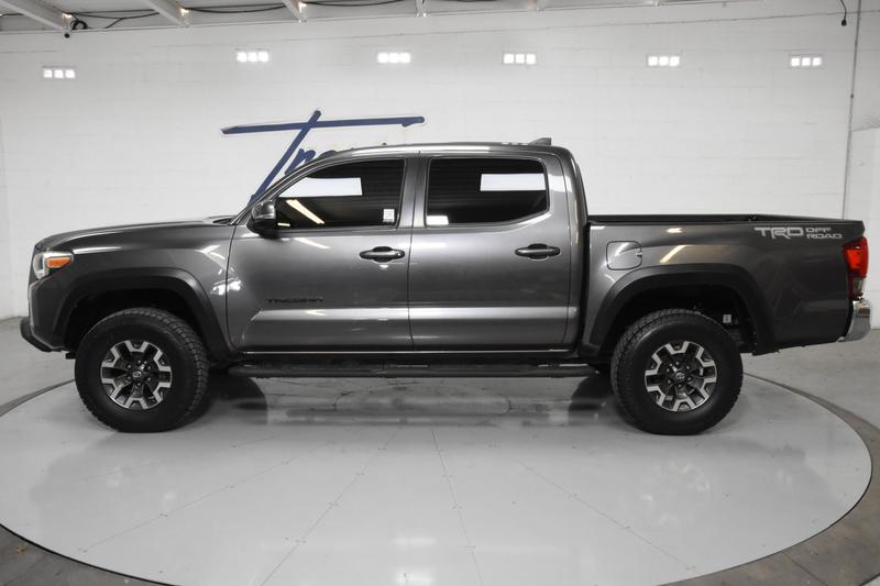 2017 Toyota Tacoma Double Cab TRD Off-Road Pickup 4D 5 ft 15