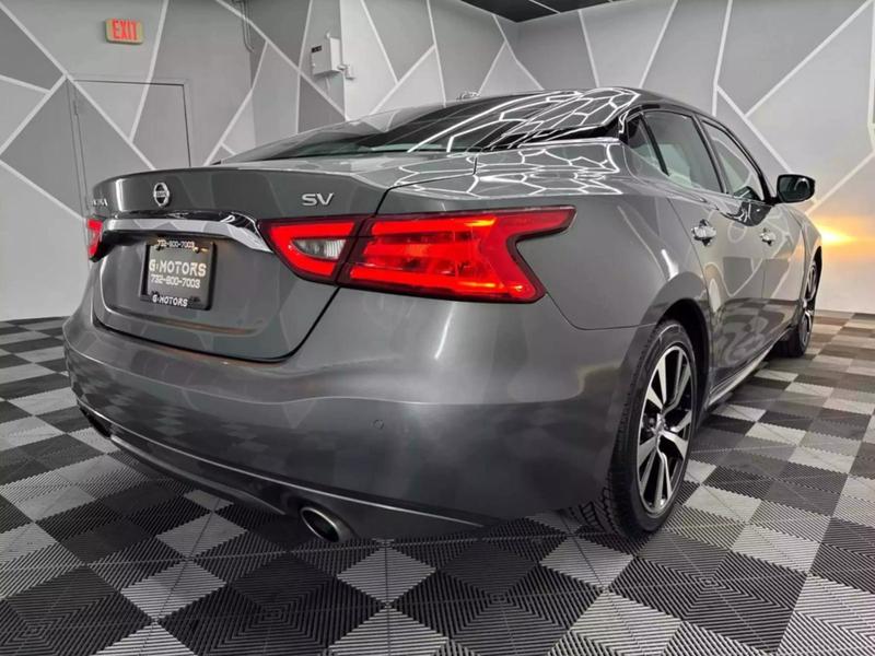 2018 Nissan Maxima SV Sedan 4D 9