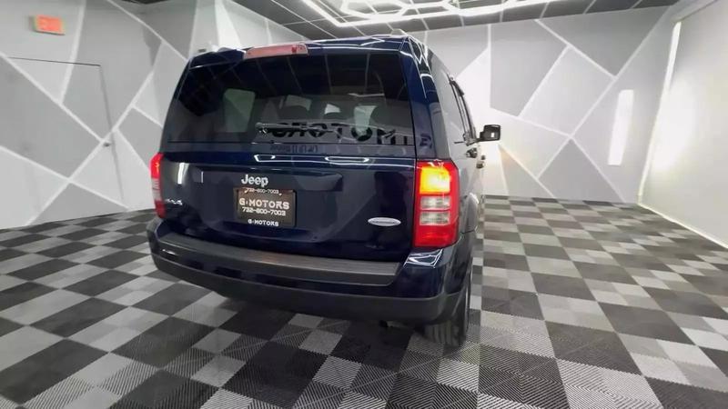 2014 Jeep Patriot Latitude Sport Utility 4D 8