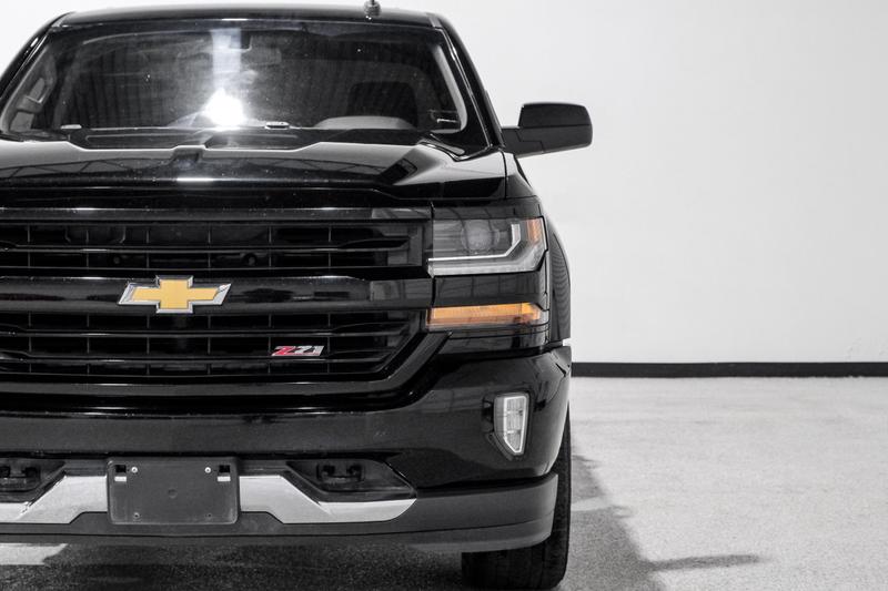 2017 Chevrolet Silverado 1500 Crew Cab Z71 LT Pickup 4D 5 3/4 ft 51