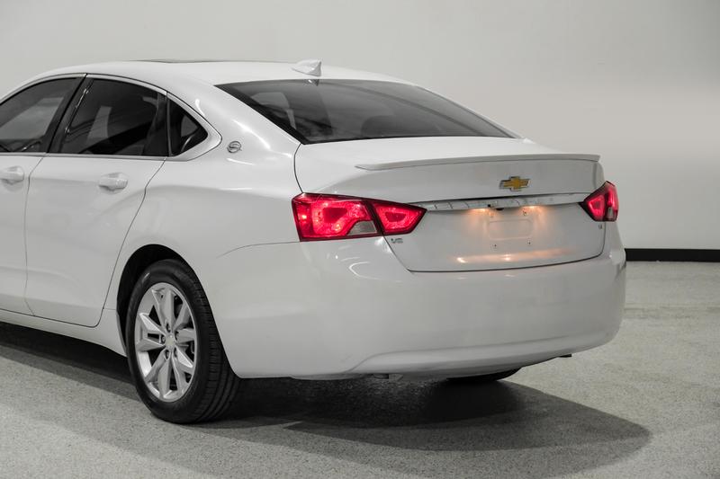 2018 Chevrolet Impala LT Sedan 4D 15