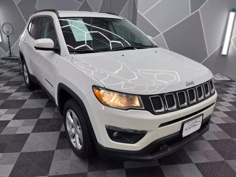 2021 Jeep Compass Latitude Sport Utility 4D 18