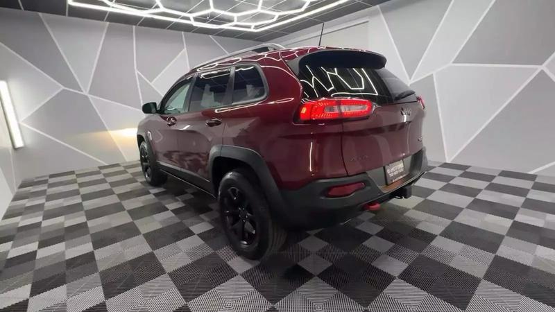 2018 Jeep Cherokee TrailHawk Sport Utility 4D 6