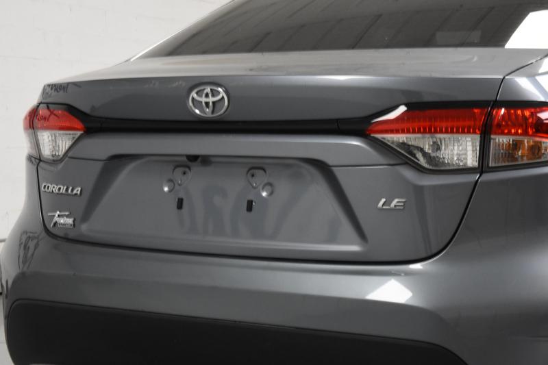 2020 Toyota Corolla LE Sedan 4D 5