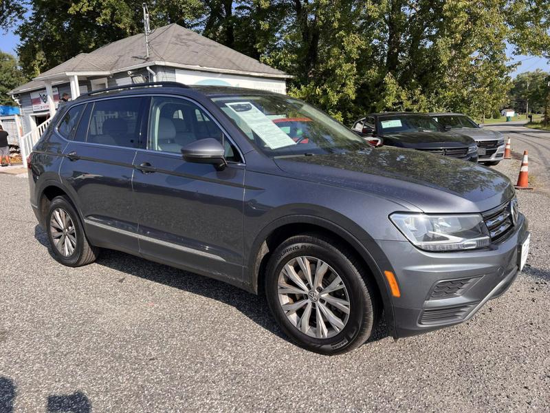 2018 Volkswagen Tiguan 2.0T SEL 4MOTION Sport Utility 4D 2