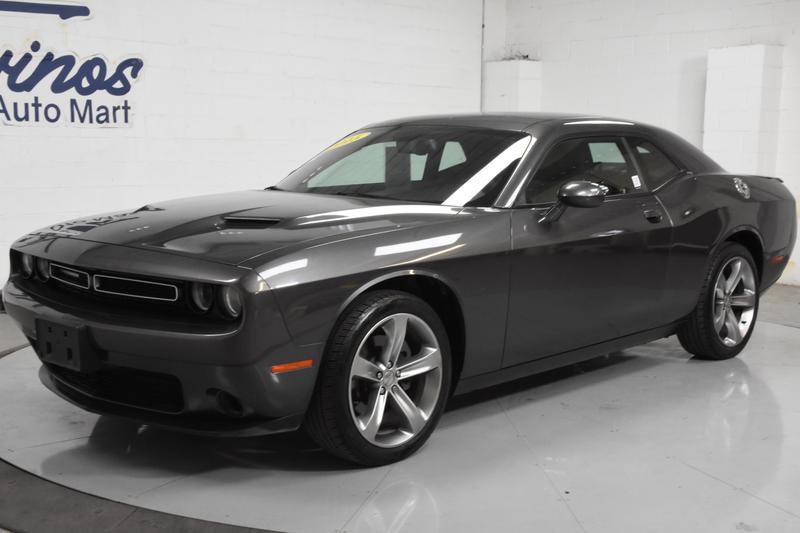 2015 Dodge Challenger SXT Coupe 2D 10