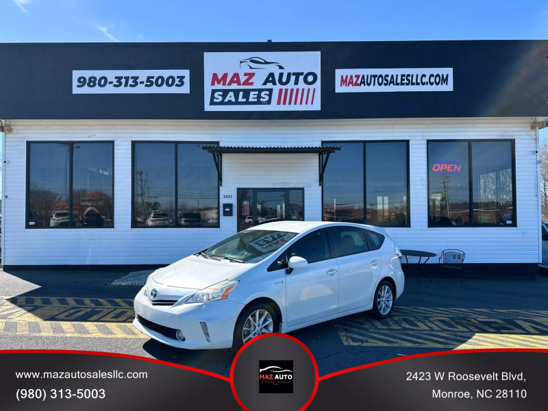 2014 Toyota Prius v Two