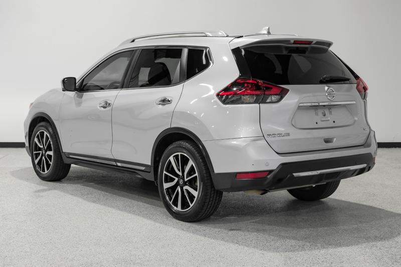 2019 Nissan Rogue SL Sport Utility 4D 8