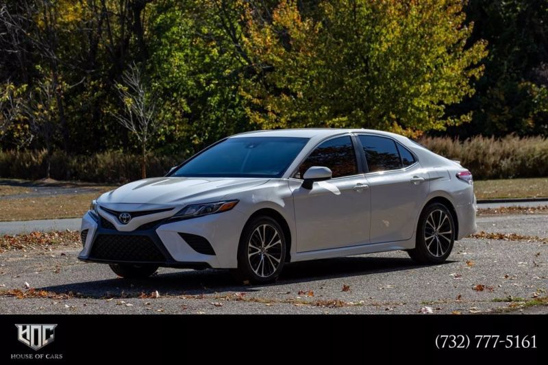 2019 Toyota Camry SE