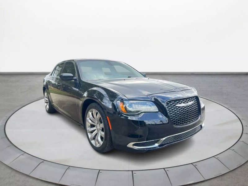 2019 Chrysler 300 Touring L