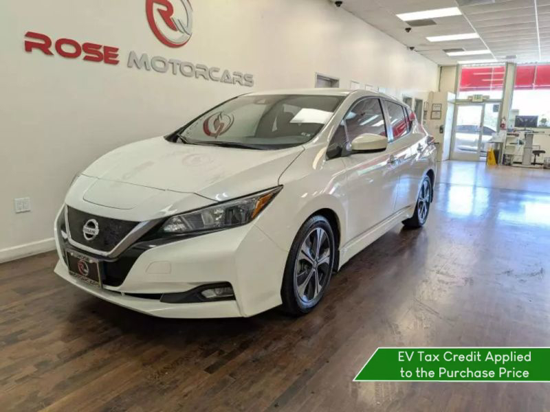 2022 Nissan LEAF SV