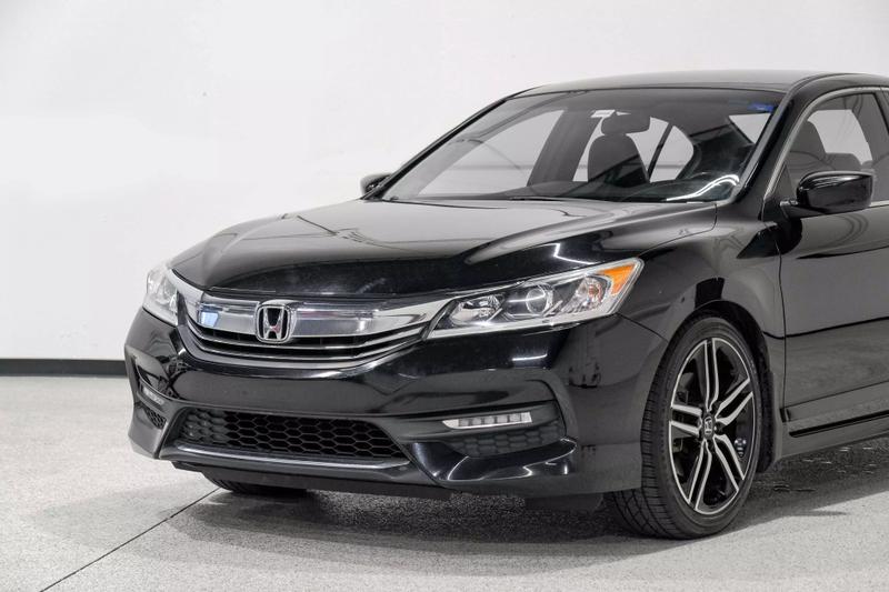 2016 Honda Accord Sport Sedan 4D 10