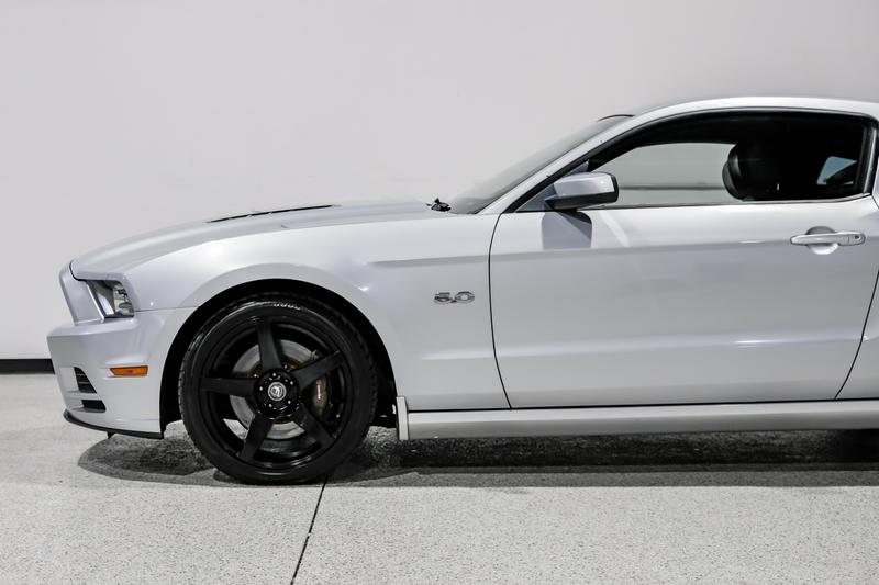 2013 Ford Mustang GT Premium Coupe 2D 14