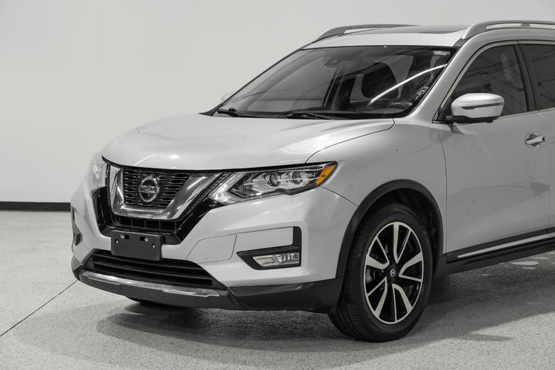 2019 Nissan Rogue SL Sport Utility 4D 10