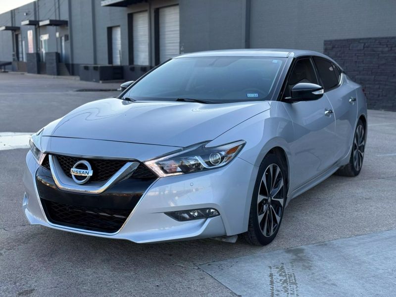 2018 Nissan Maxima SR