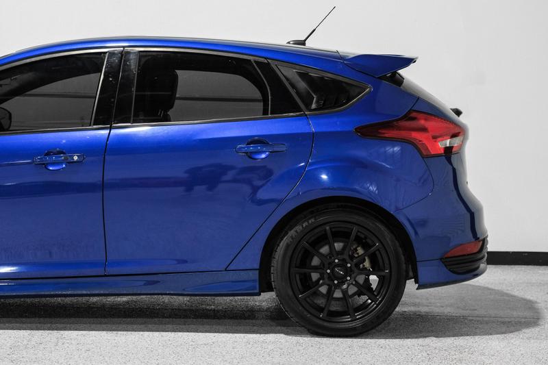 2015 Ford Focus ST Hatchback 4D 15