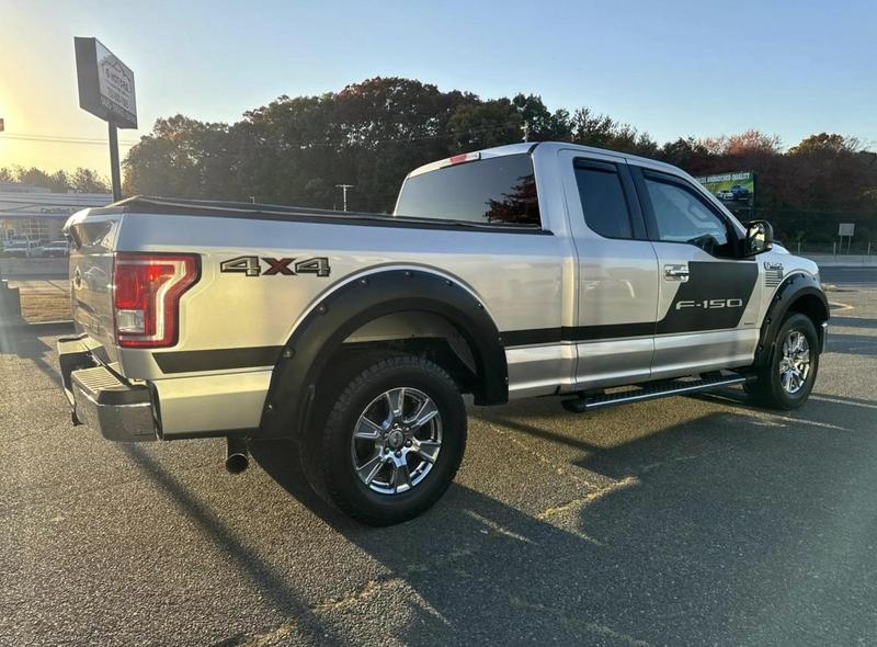 2015 Ford F150 Super Cab XLT Pickup 4D 6 1/2 ft 10