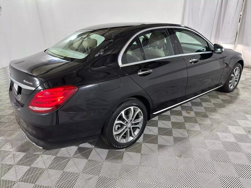 2015 Mercedes-Benz C-Class C 300 4MATIC Sedan 4D 9