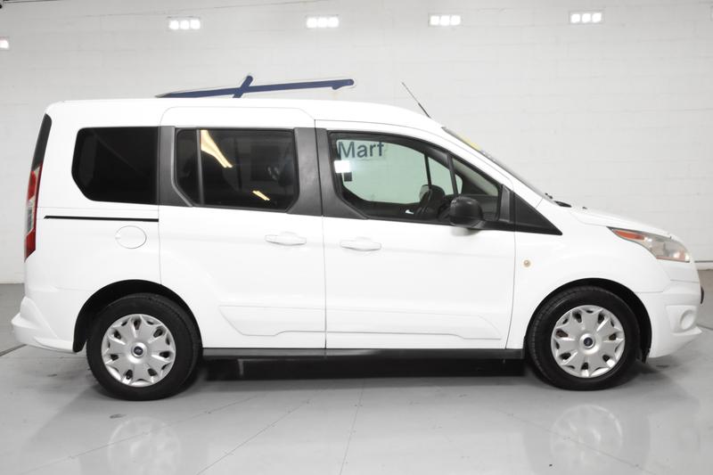 2016 Ford Transit Connect Passenger XLT Van 4D 5