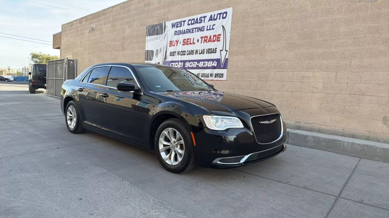 2018 Chrysler 300 Touring