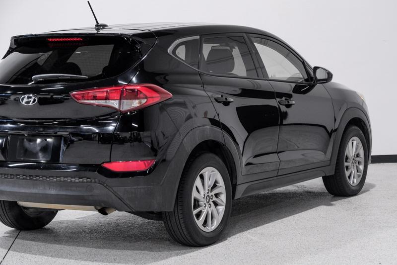 2017 Hyundai Tucson SE Sport Utility 4D 13