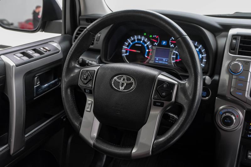 2018 Toyota 4Runner Limited Sport Utility 4D 20