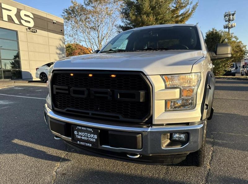 2015 Ford F150 Super Cab XLT Pickup 4D 6 1/2 ft 16