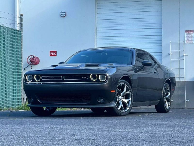 2015 Dodge Challenger SXT