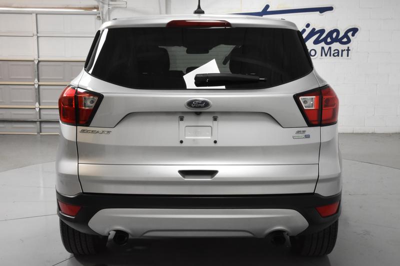 2019 Ford Escape SE Sport Utility 4D 14