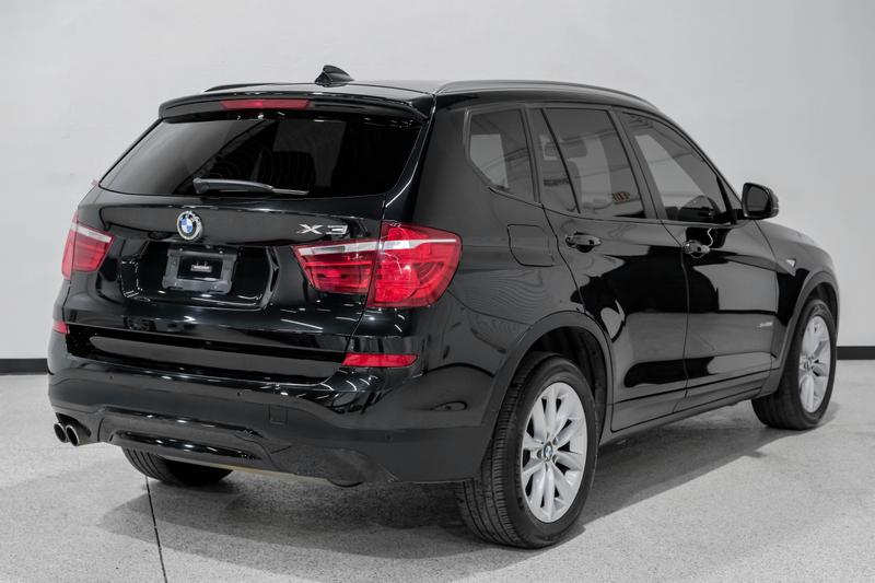 2017 BMW X3 sDrive28i Sport Utility 4D 6