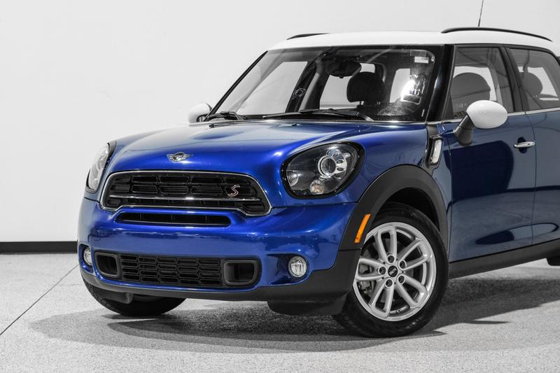 2015 MINI Countryman Cooper S Hatchback 4D 10