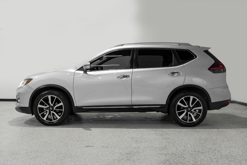 2019 Nissan Rogue SL Sport Utility 4D 9