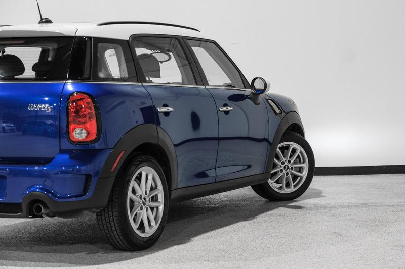 2015 MINI Countryman Cooper S Hatchback 4D 13