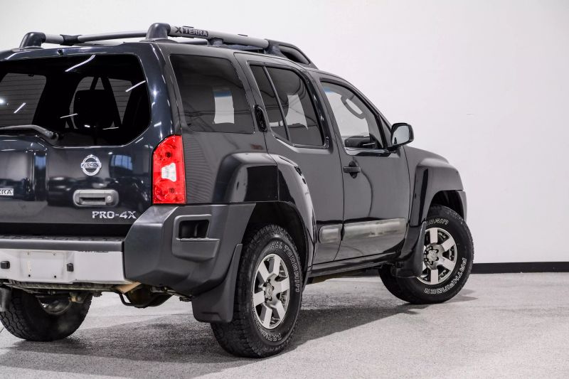 2012 Nissan Xterra PRO-4X Sport Utility 4D 13