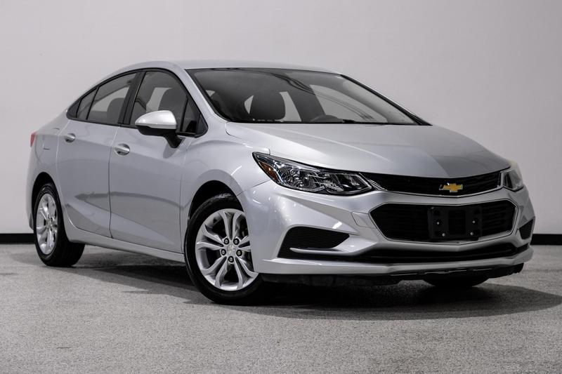 2017 Chevrolet Cruze LS Sedan 4D 4