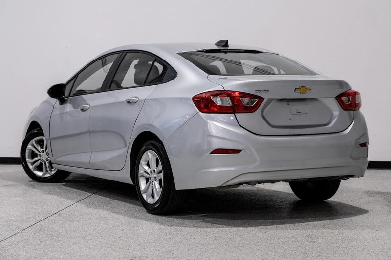 2017 Chevrolet Cruze LS Sedan 4D 8