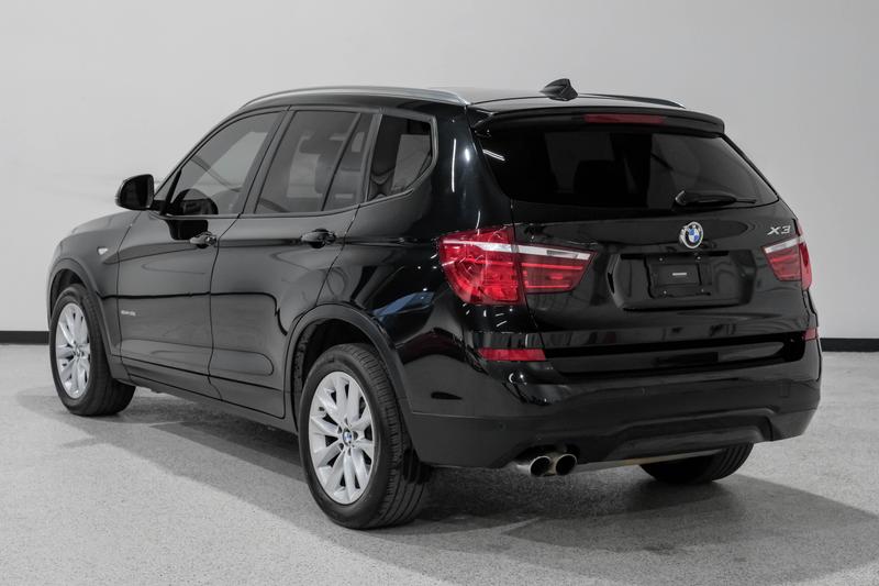 2017 BMW X3 sDrive28i Sport Utility 4D 8